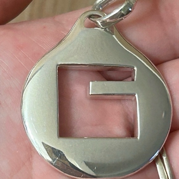 Gucci 925 Silver Large Pendant - Authentic - Picture 1 of 4